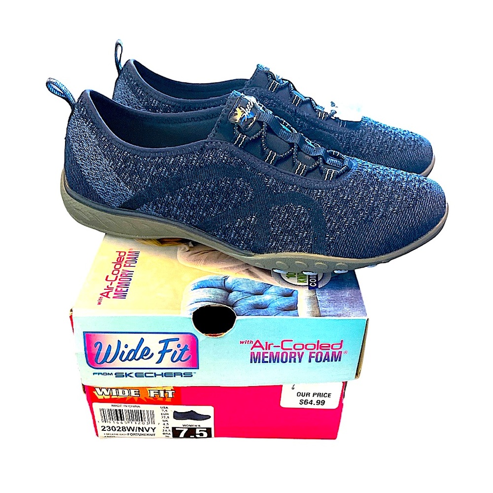 NEW! SKECHERS Women's Breathe Easy Fortuneknit Slip-on Wide Fit Shoes Size 7.5